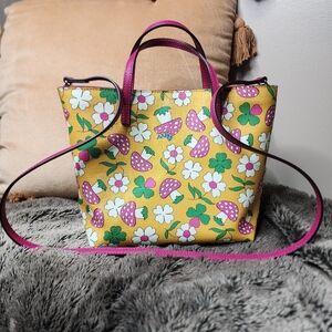 NEW GUCCI FLOWER MUSHROOM PRINT TOTE